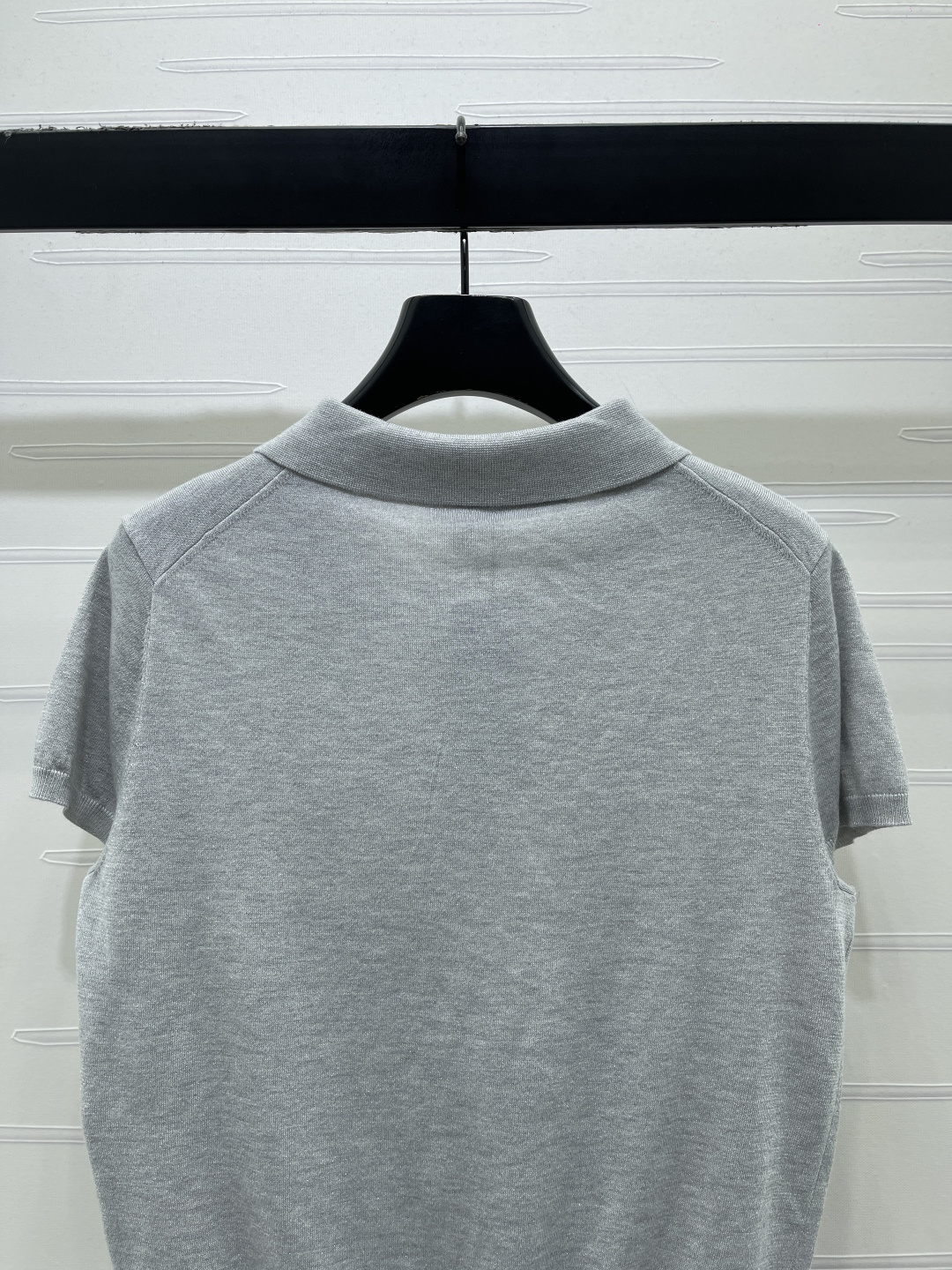 Women's short sleeves